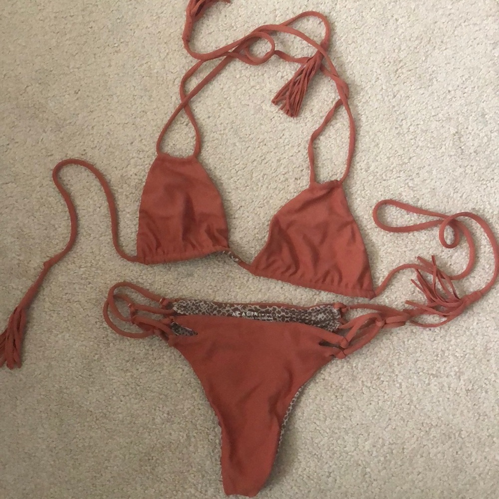 Acacia Molokini Bottoms & Cannons Top Li Hing Mui